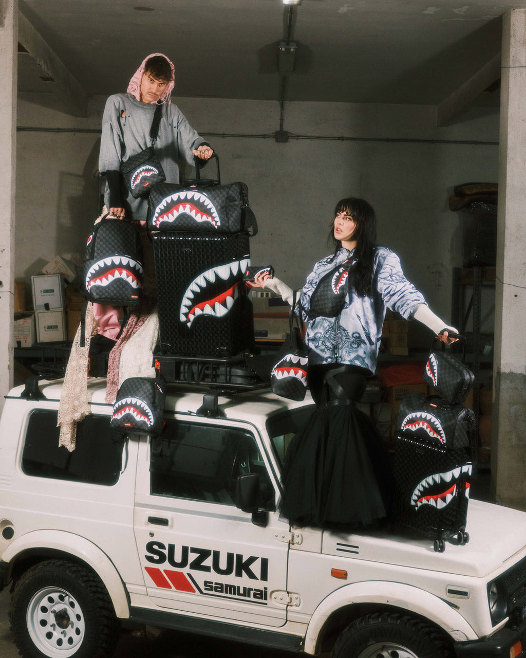 SHARKS IN PARIS HYPER PUFF TOTE