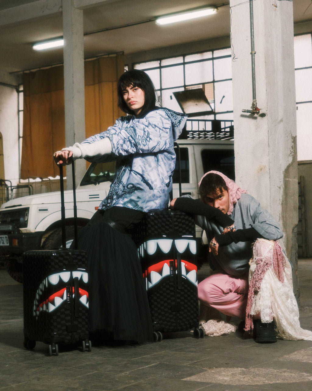 SHARKS IN PARIS HYPER PUFF CARRY-ON LUGGAGE