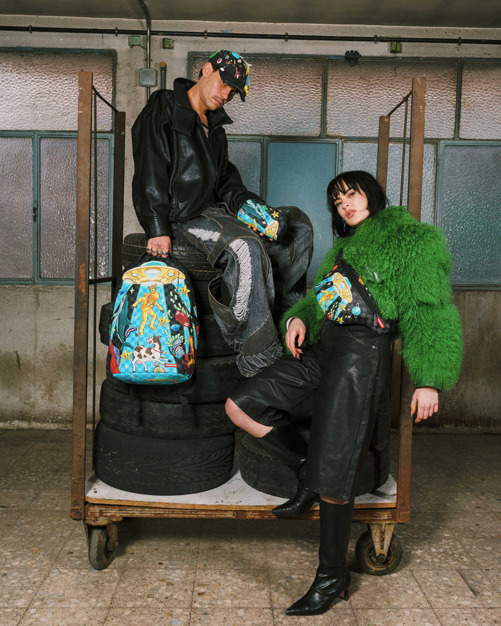 EXTRA EXTRATERRESTRIAL SAVVY CROSSBODY