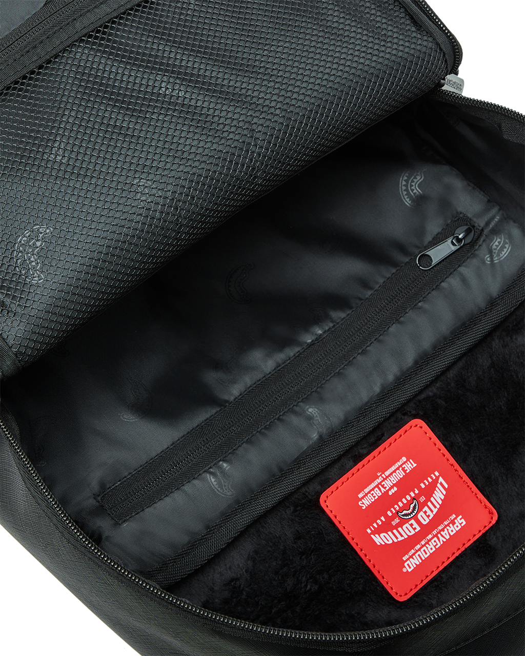 SHARK CENTRAL (BLK ON BLK) BACKPACK (DLXV)