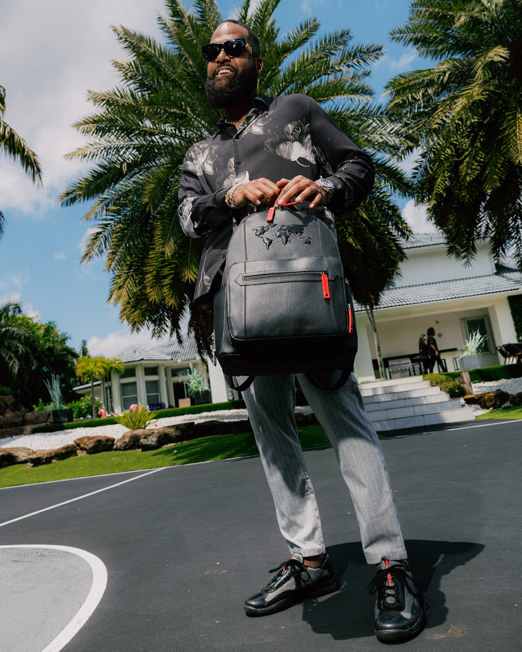 JAMES FIRST CLASS GLOBAL TAKEOFF CARGO BACKPACK