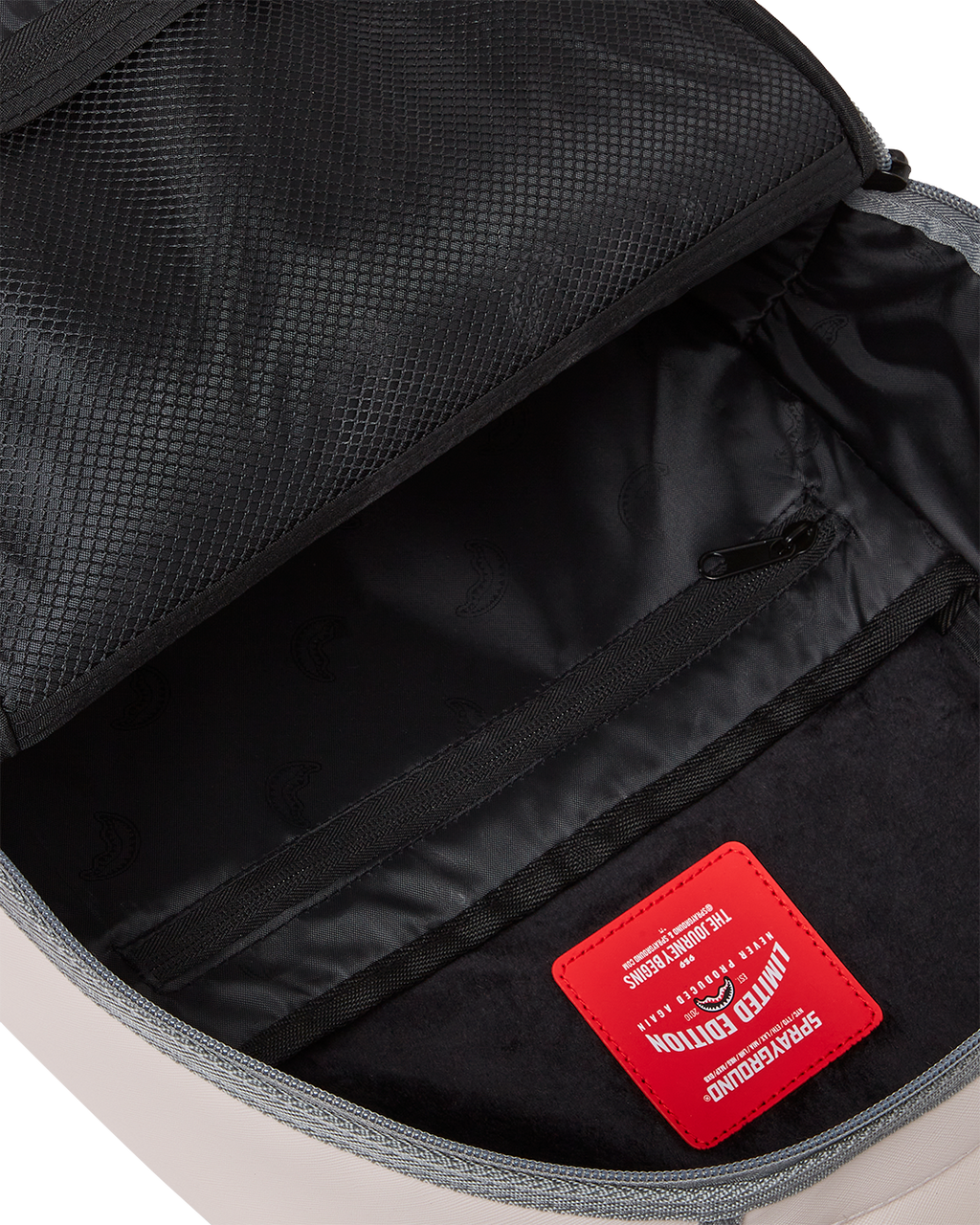 SHARK CENTRAL SATURDAYS DLXSV BACKPACK