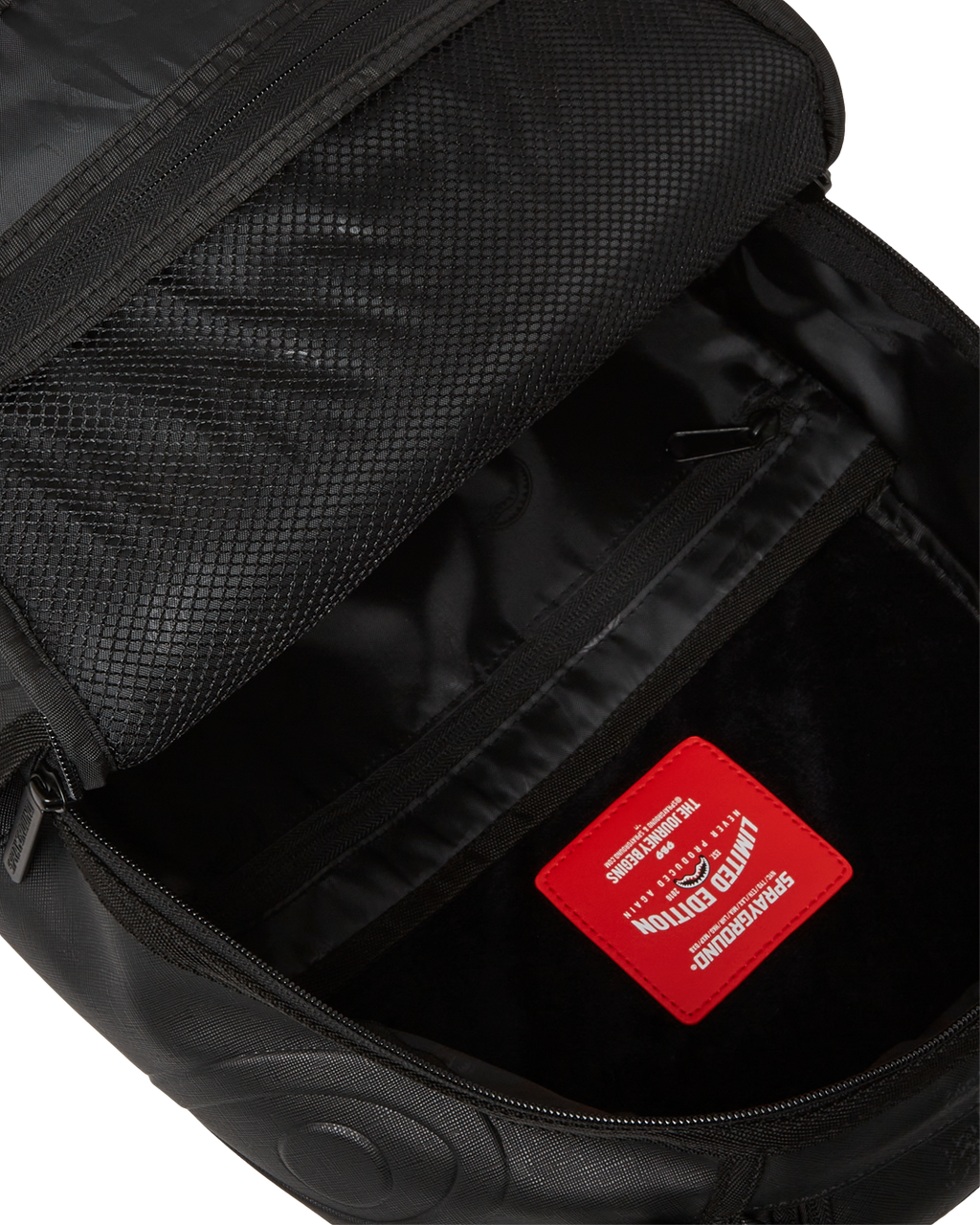 NIGHTSHARKS WORLDWIDE DLXSV BACKPACK