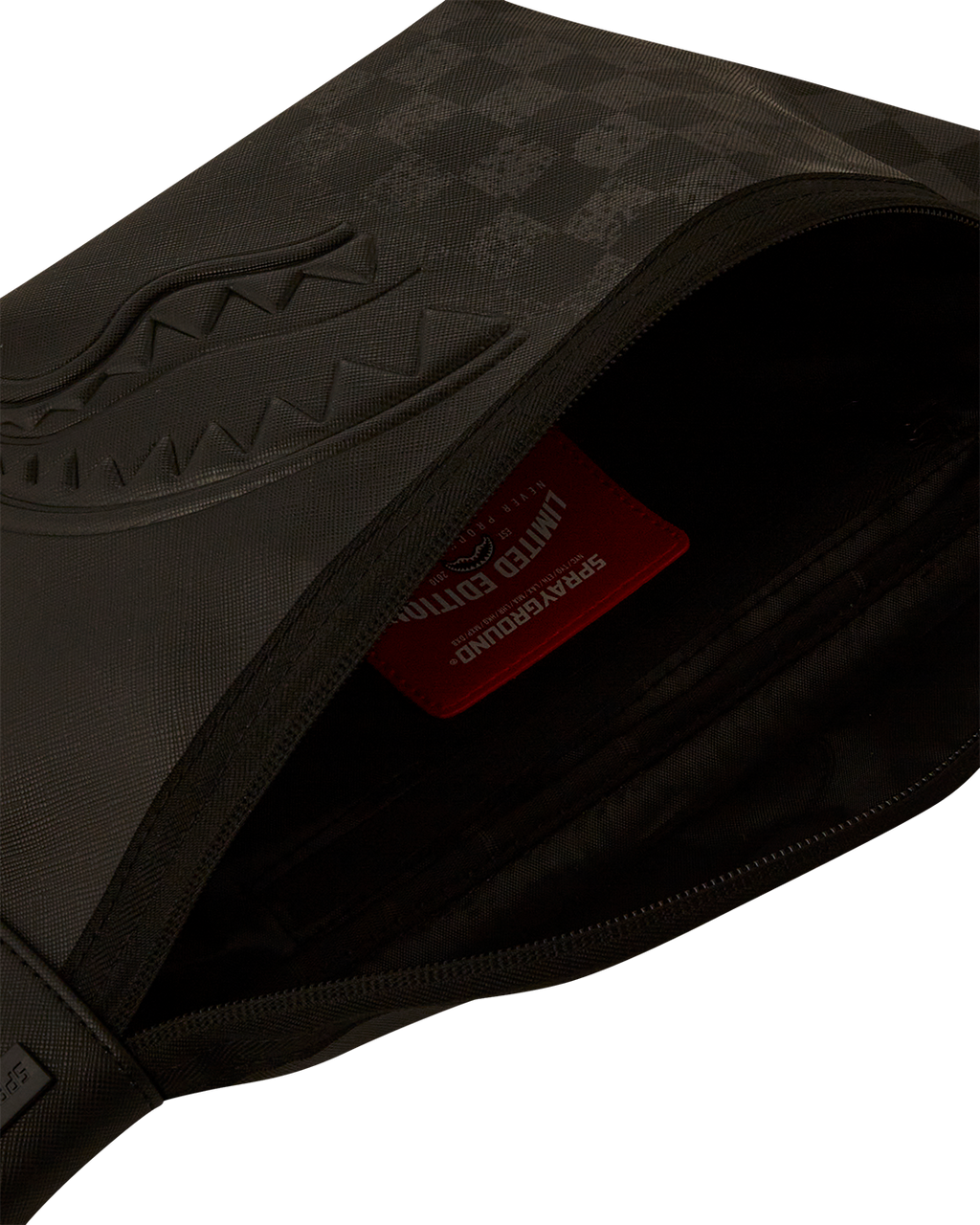 NIGHTSHARKS WORLDWIDE CROSSBODY
