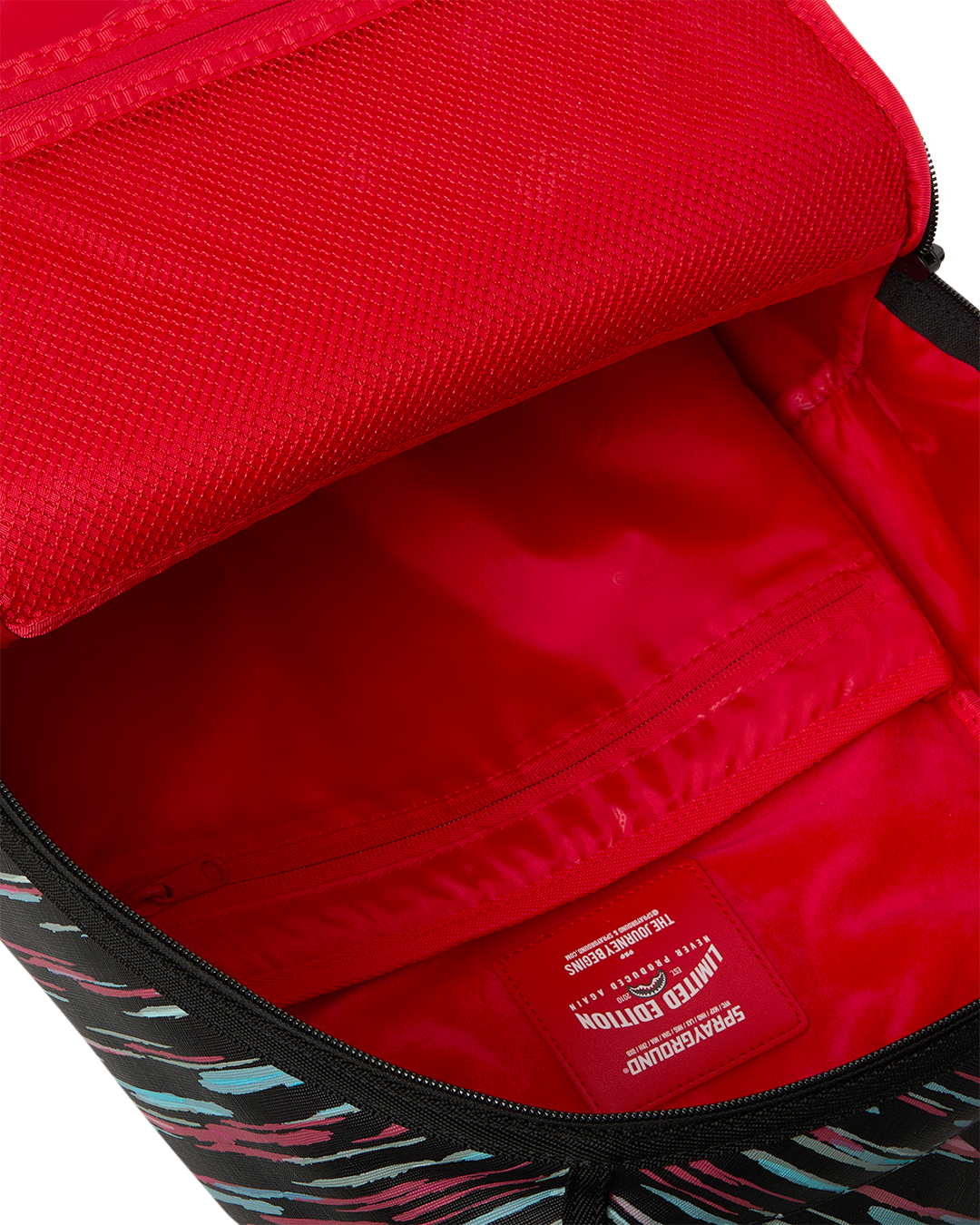 HYPER DRIVEN SHARK BACKPACK (REMOVABLE SET OF EYES)