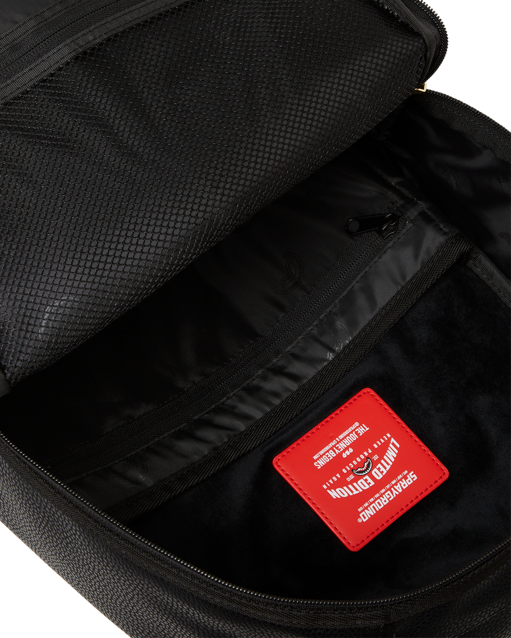 SHARK CENTRAL GILDED BITE BACKPACK