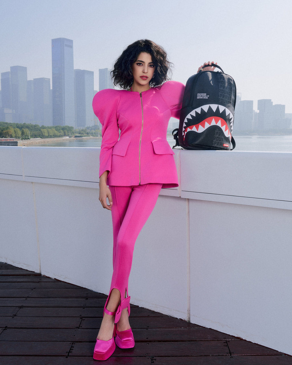 SHARK CENTRAL DOUBLE TROUBLE DLXSV BACKPACK